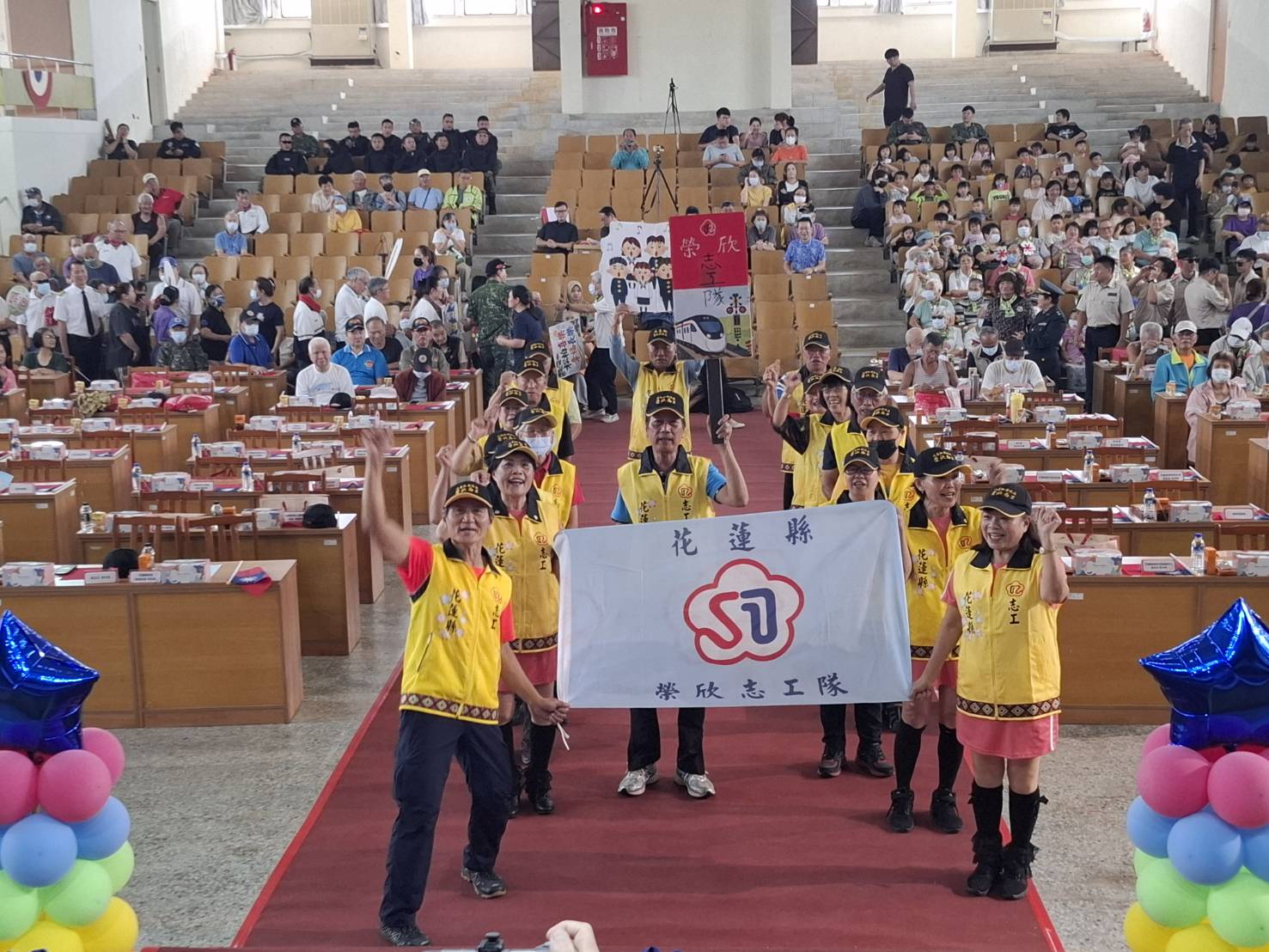 榮民有愛，榮欣同行；服務不息，敬意永存！ 🌟